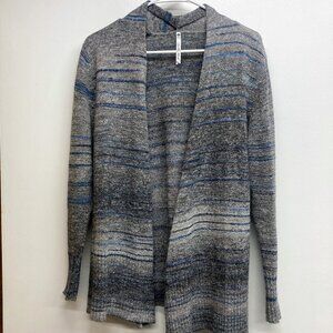 Leo and Nicole open front sweater in gray and navy blue, women's size petite L